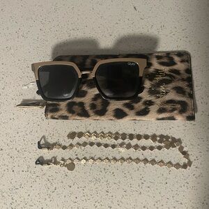 Quay x Jaclyn Hill sunglasses and chain